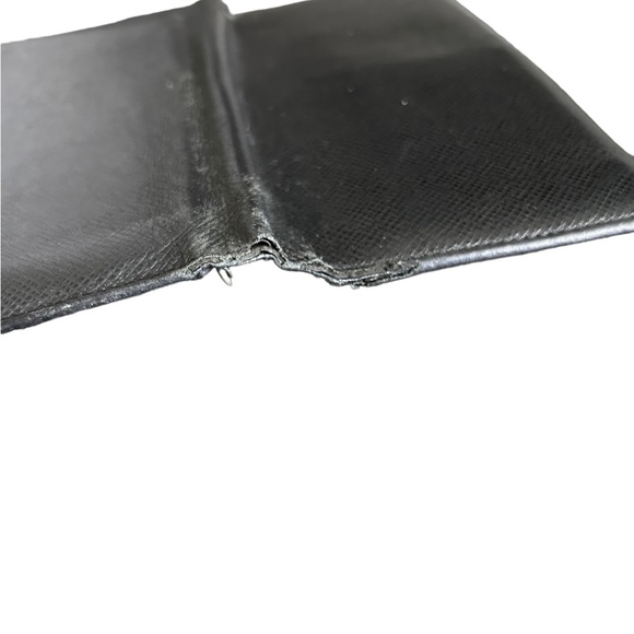 Louis Vuitton Black Taiga Brazza Bifold Long Wallet - Picture 8 of 16